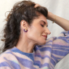 Bijoux créateur made in France – boucles puces Daphné en améthyste et nacre.