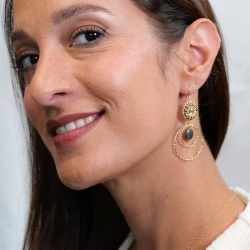 Bijoux créateur français – boucles Pénélope en pyrite, cadeau intemporel.