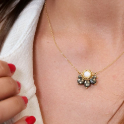 Suzette - Collier en pyrite et nacre