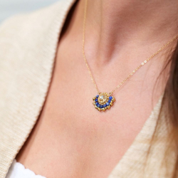Collier brodé main – collection Oralia