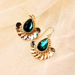 Bohème et éclatante, l'éclat des boucles artisanales Aurore