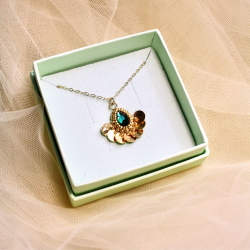 Collier Alma en cristal autrichien – bijou brodé à la main