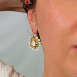 Boucles élégantes et lumineuses – aventurine et nacre