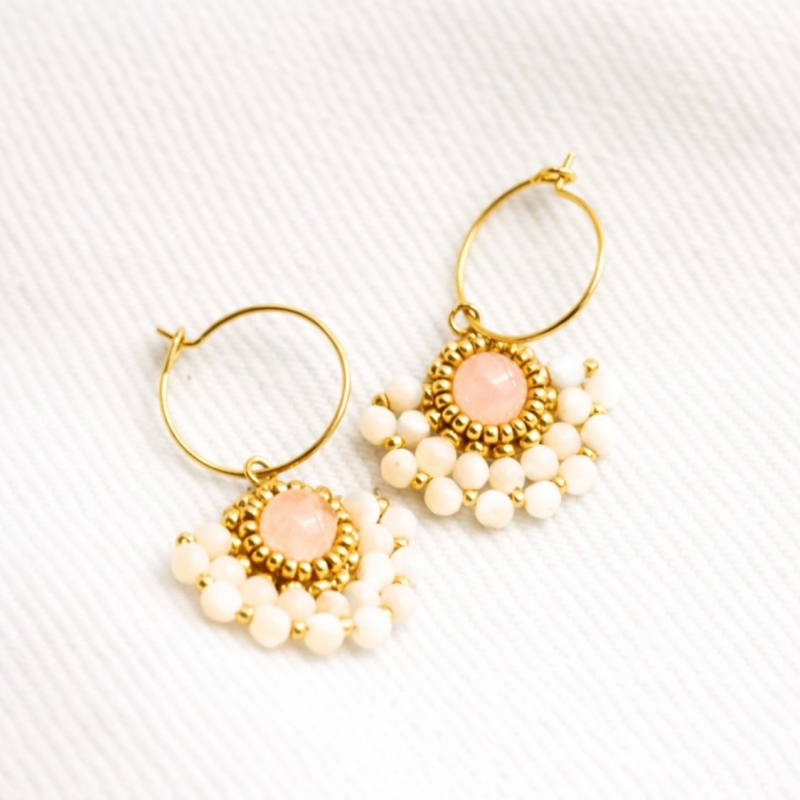 Boucles Marcia en quartz rose et nacre – bijou artisanal français