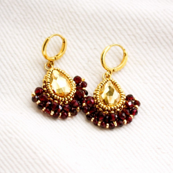 Boucles Charlotte en grenat – bijou artisanal rouge profond