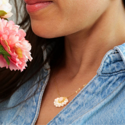 Alice - Collier en quartz rose et nacre