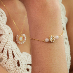 Bracelet Lisette — une touche douce et lumineuse au poignet