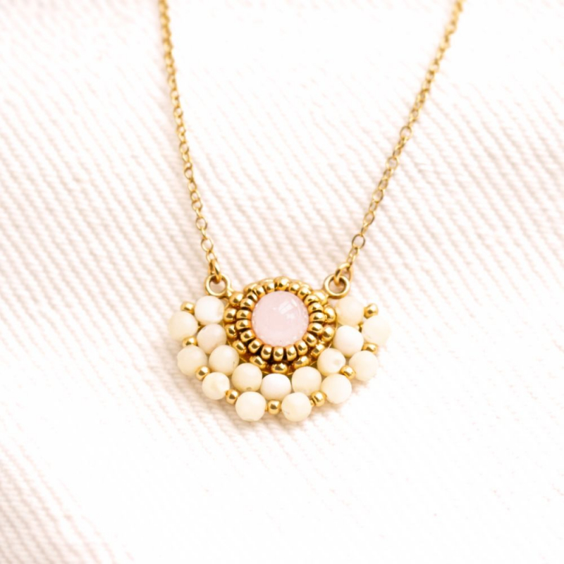 Alice - Collier en quartz rose et nacre