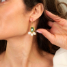 5.	Boucles Azélie vert tendre, bijou lumineux et féminin à porter au quotidien.