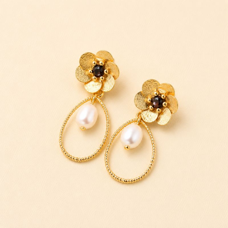 Léonie - Boucles d'oreilles en nacre grise