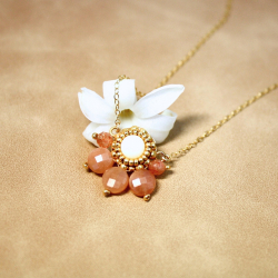 Suzette - Collier en pierre de soleil et nacre