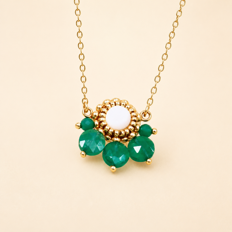 Suzette - Collier en onyx vert et nacre