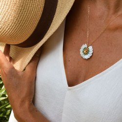 •	Collier artisanal en turquoise naturelle